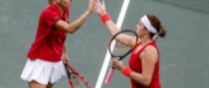 Павлюченкова и Веснина покидают Australian Open в парном разряде