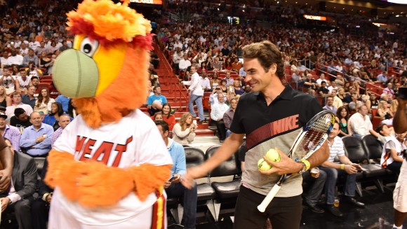 Федерер посетил баскетбольный матч команды "Майами Хит"